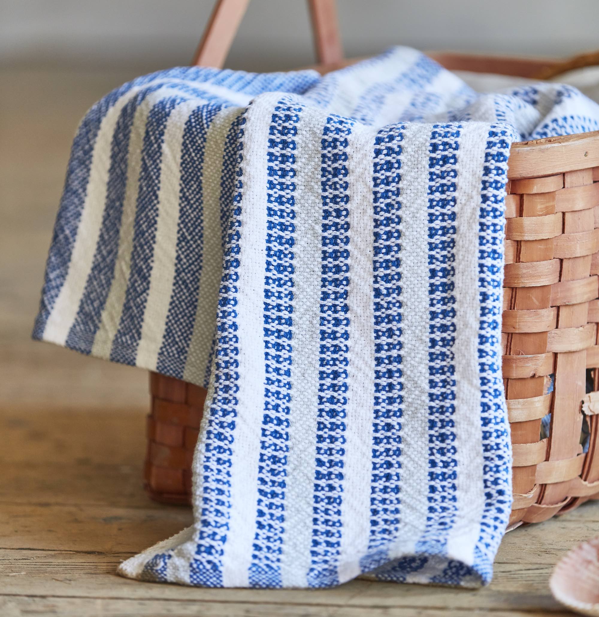 Winter Wave Towels Image