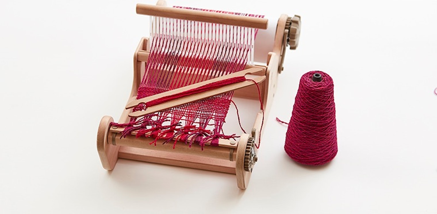 Rigid_heddle_warped_and_ready