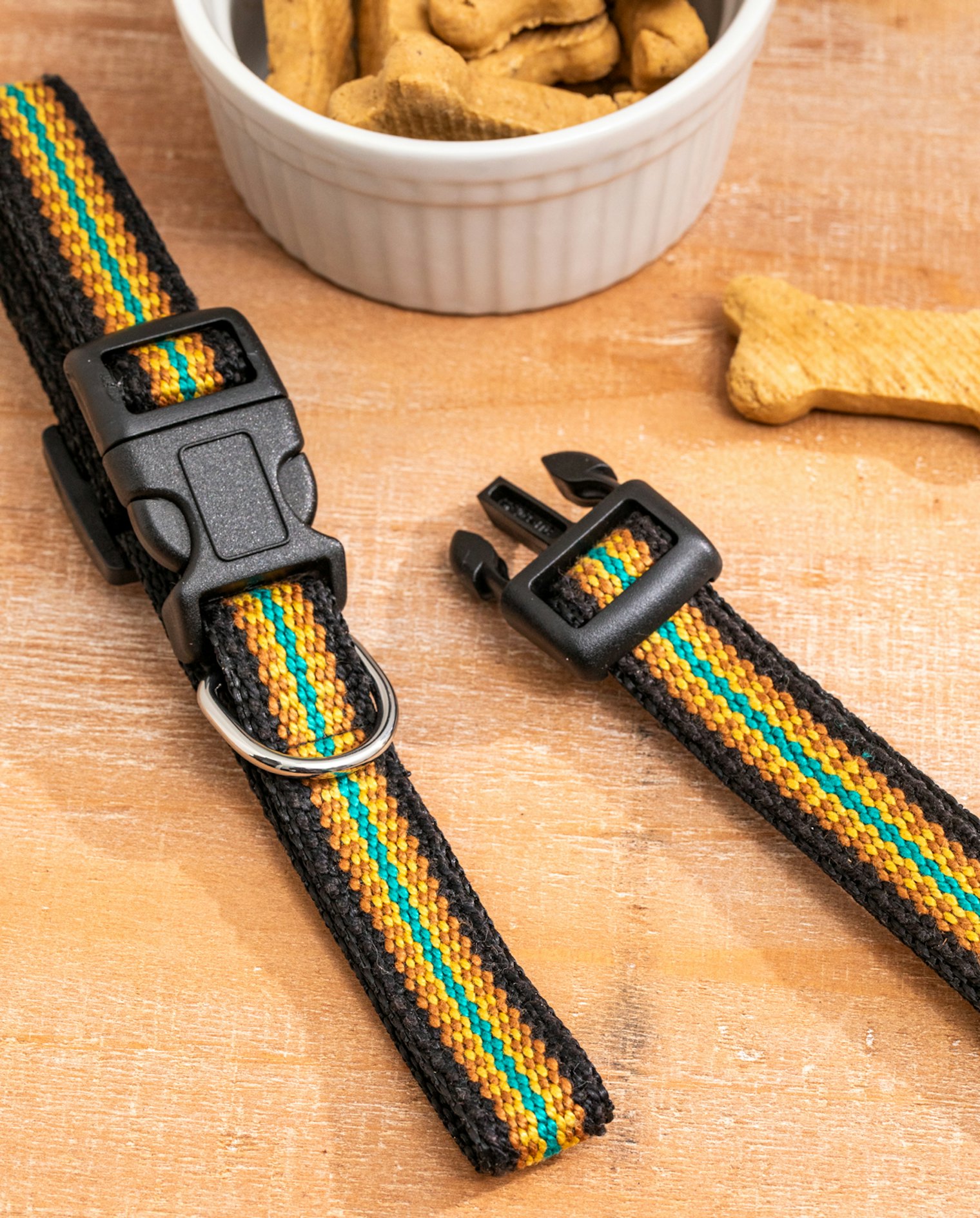 Dress your favorite furry friend in style with the Good Dog Collar by Kate Kilgus. The handsome band is reinforced with nylon webbing to make a strong collar that can handle the wear and tear of an afternoon spent off-leash at the local dog park just as well as leashed walks around the block.