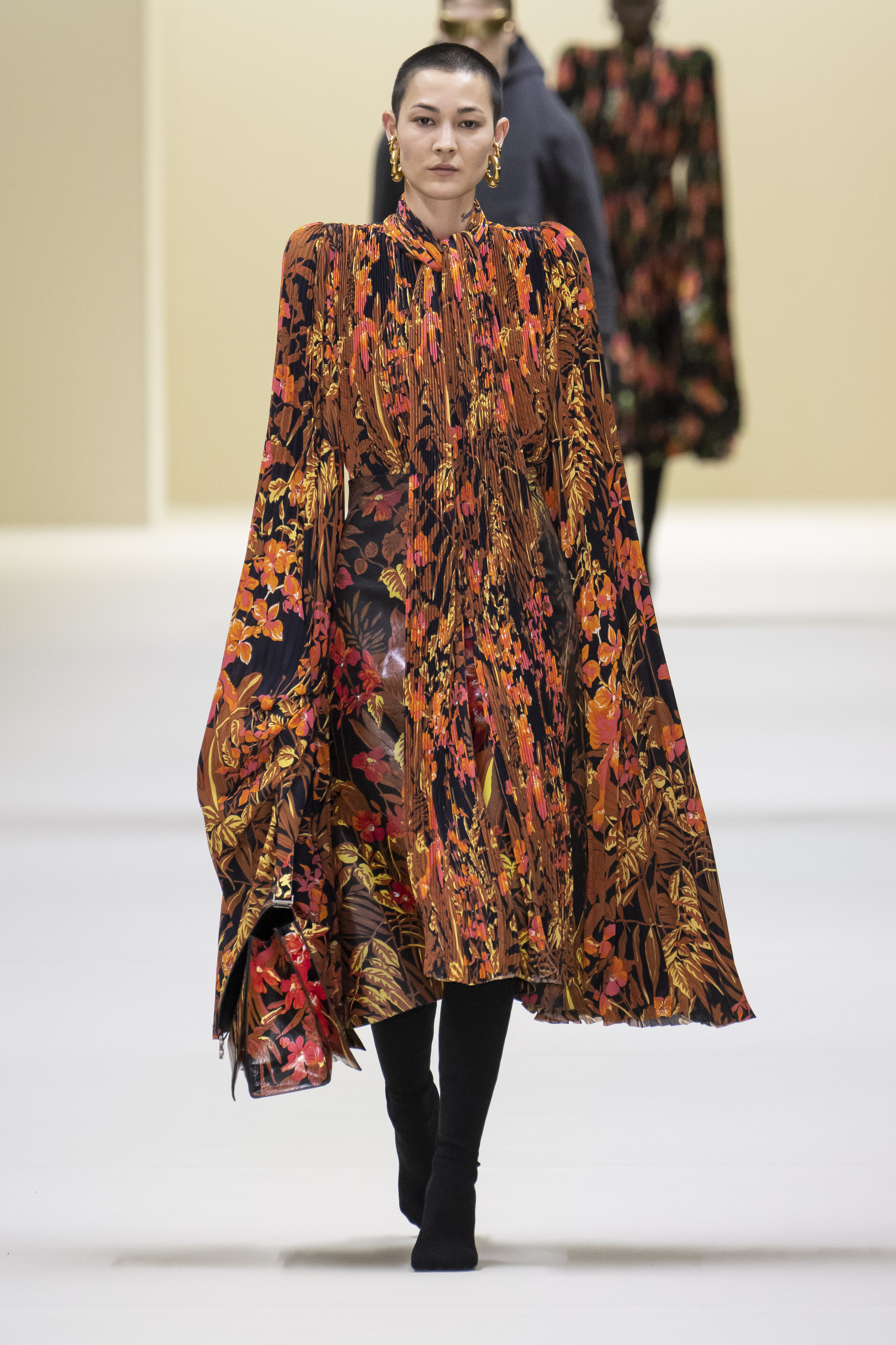 Balenciaga s return to its origins for Fall 2023 24