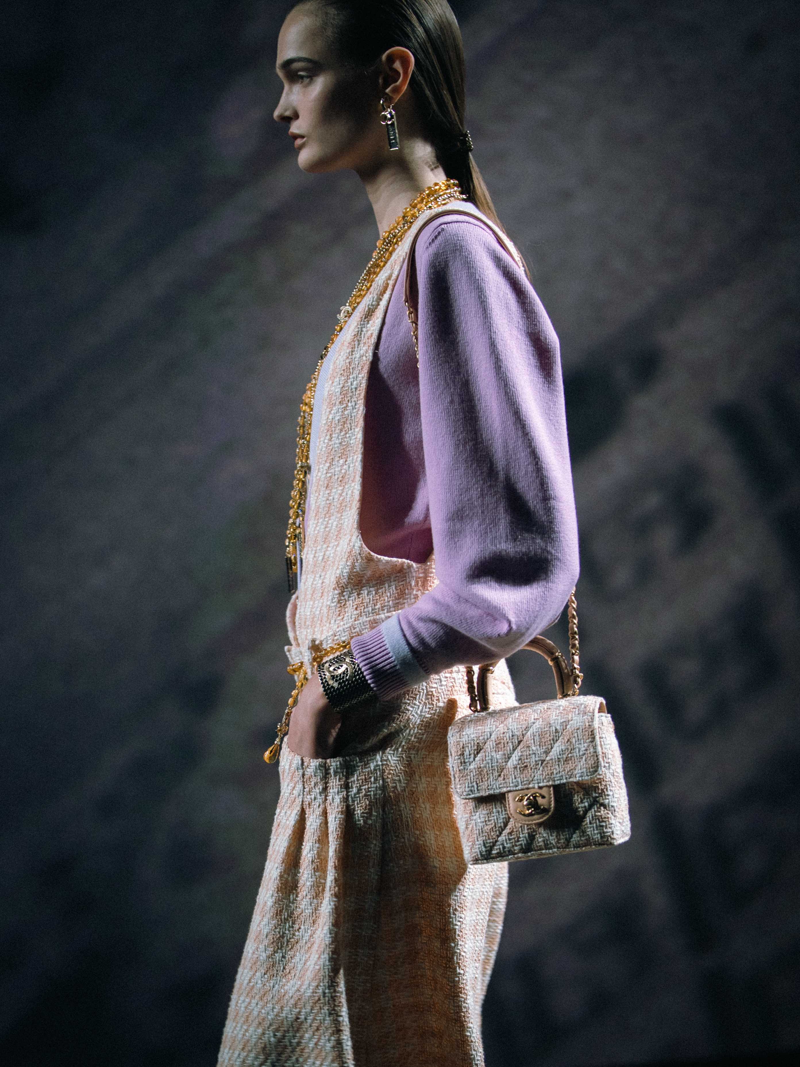 CHANEL Cruise 2022/23 Monte Carlo 5-5-22 Show Review , Ready-to-Wear — (CHANEL  Cruise '23) 