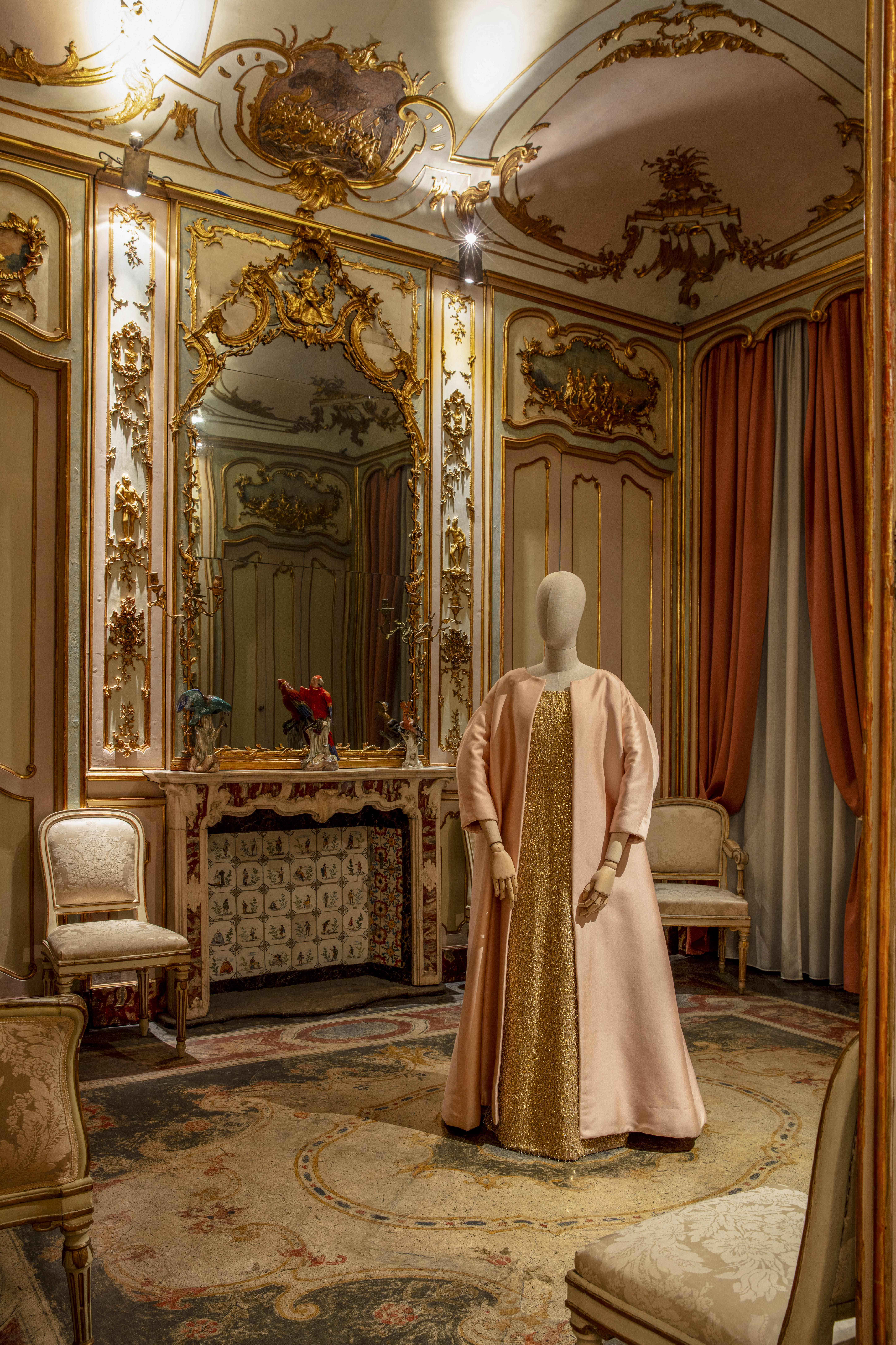 [新品] フラメンコ衣裳・モデルMalagueño・Made in Spain A manola, a woman from the lower classes of Spanish society