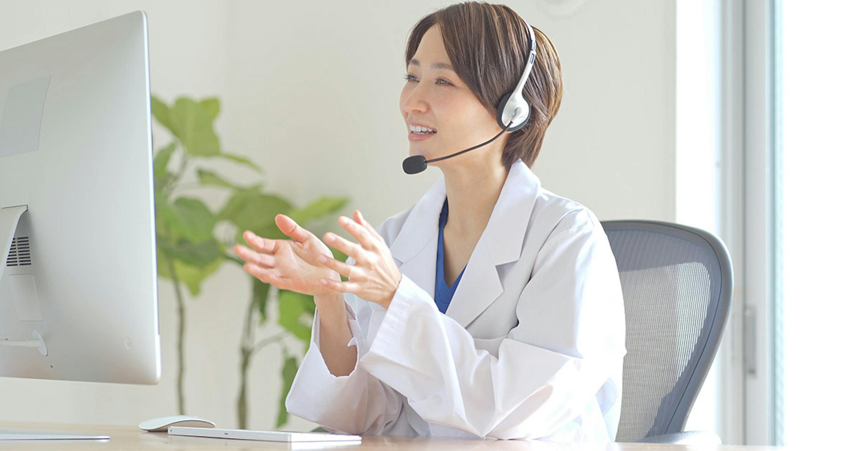 woman video conferencing