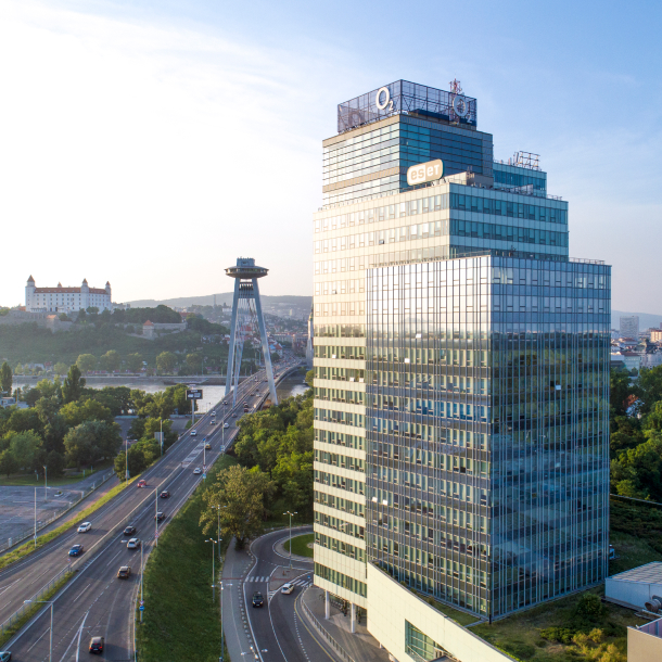 Realitní fondy Office a Retail od WOOD & Company dosáhly v roce 2021 silných výnosů. Od února jsou listované na pražské burze