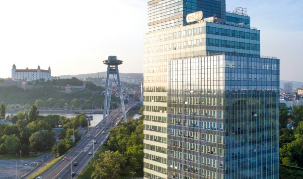 Realitní fondy Office a Retail od WOOD & Company dosáhly v roce 2021 silných výnosů. Od února jsou listované na pražské burze