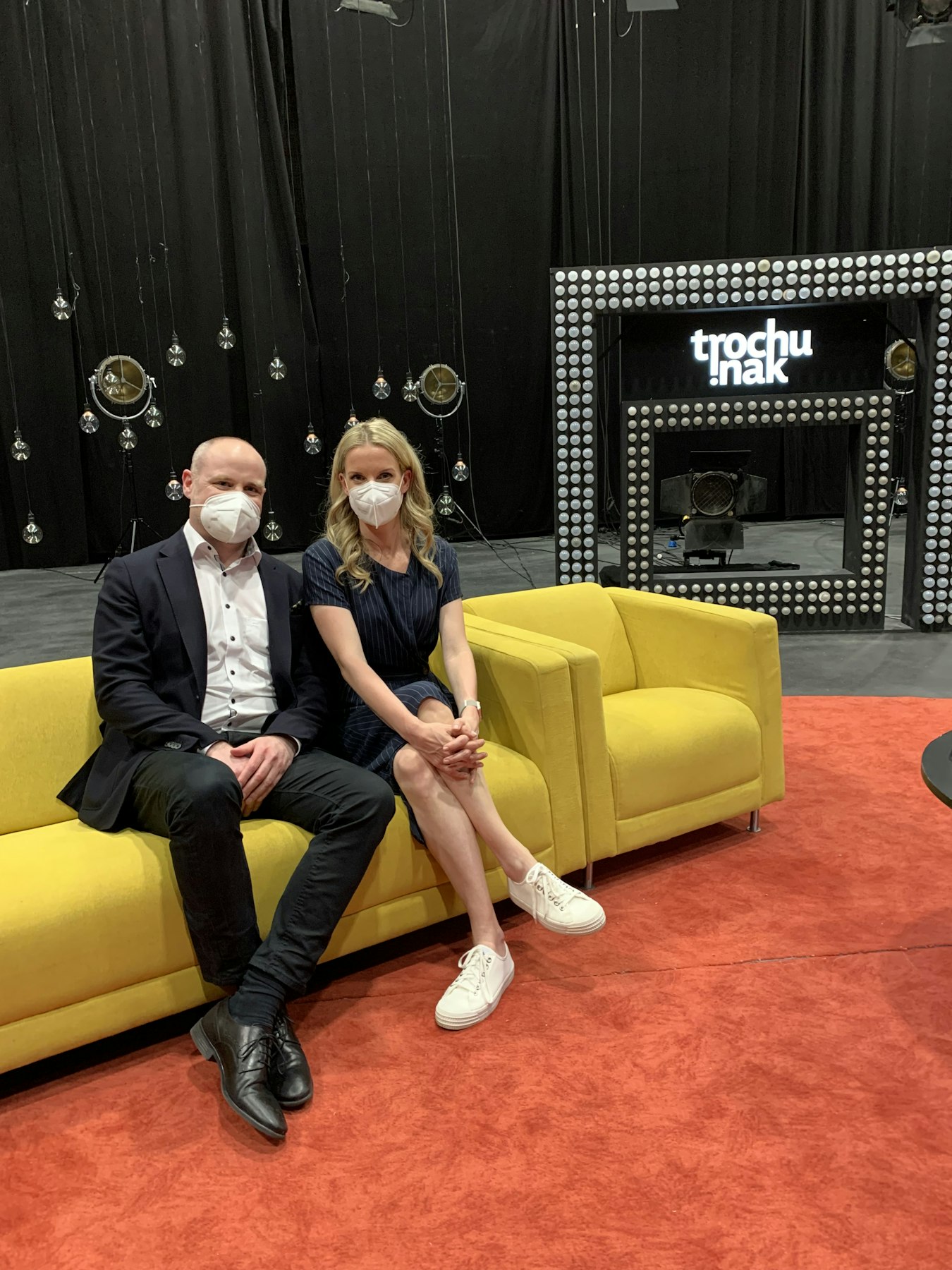 Investujeme do toho, čomu veríme. Talkshow Trochu inak má našu podporu už 5 rokov.