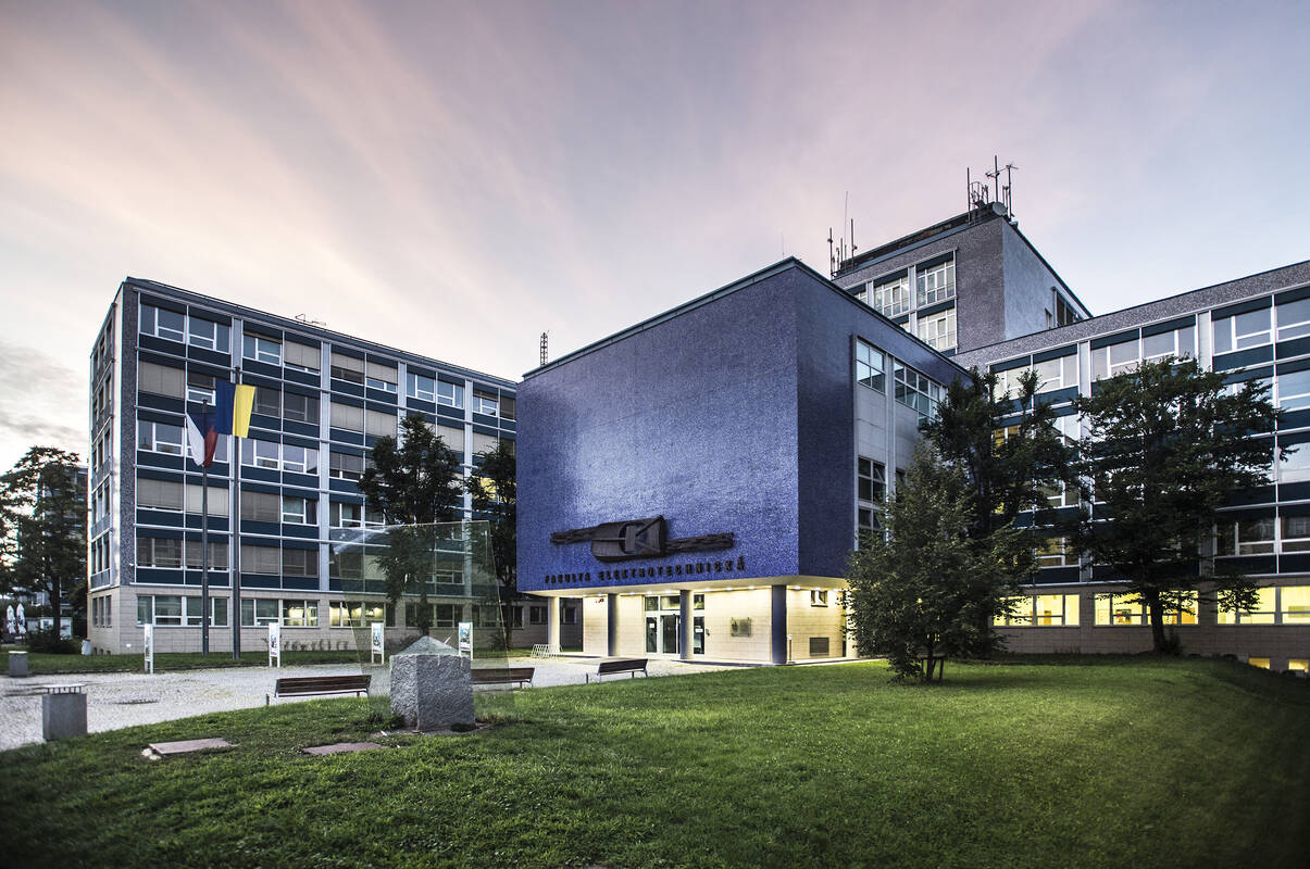 Nadační fond WOOD & Company podpořil vznik nového programu ČVUT Interdisciplinary Near Future Challenge.