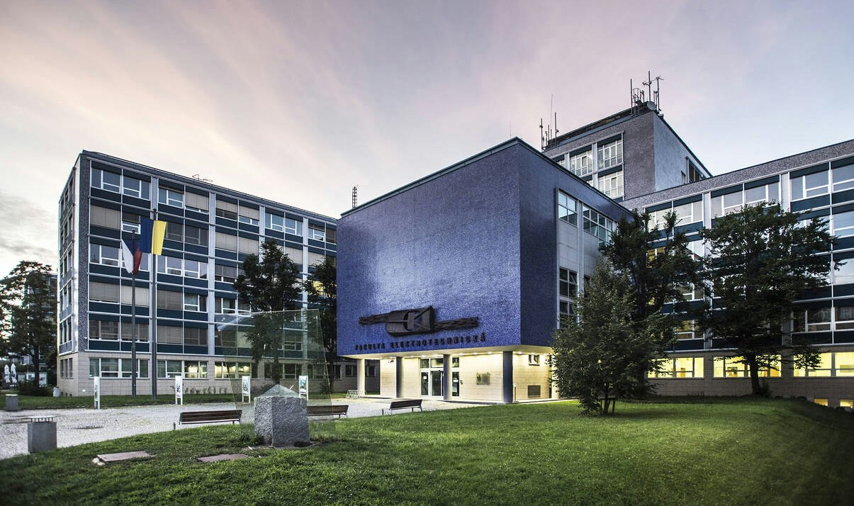 Nadační fond WOOD & Company podpořil vznik nového programu ČVUT Interdisciplinary Near Future Challenge.