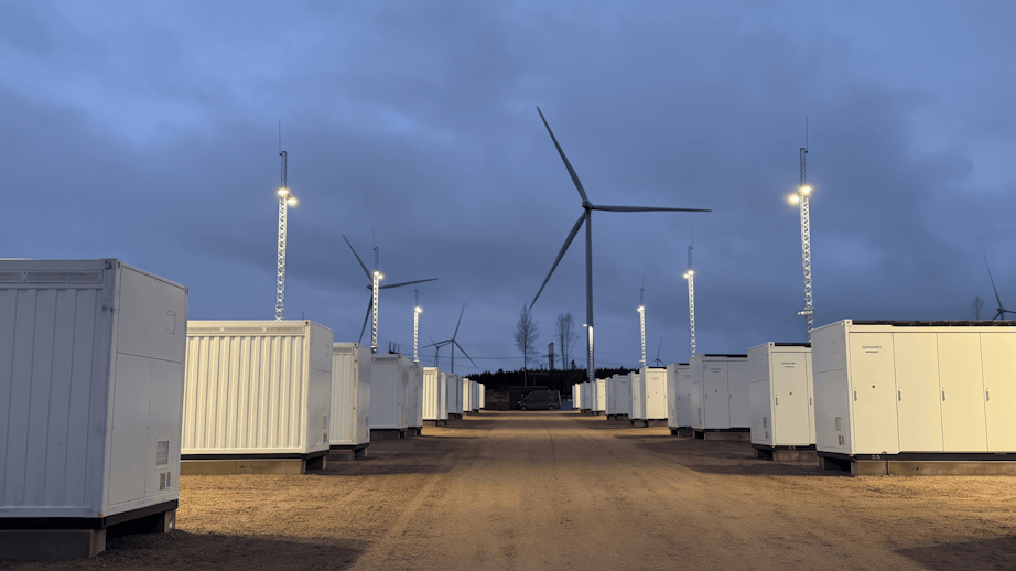 Viac obnoviteľných zdrojov energie, väčšia potreba batériových úložísk. Priestor pre investorov rastie