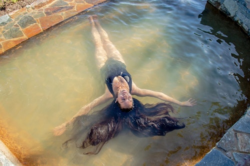 metung hot springs hilltop pool bathing immersion