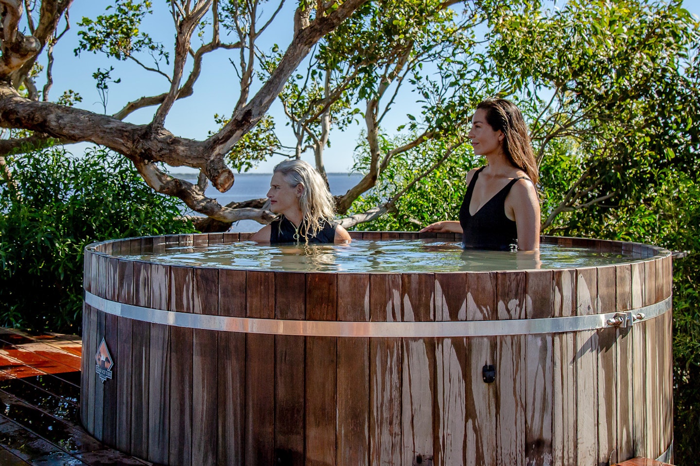spotted gum barrel bath metung hot springs