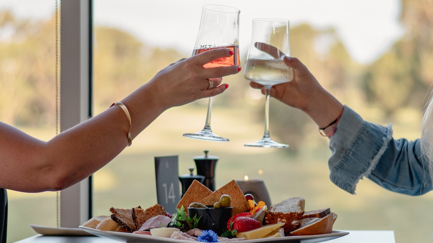wine and dine at metung country club golf course