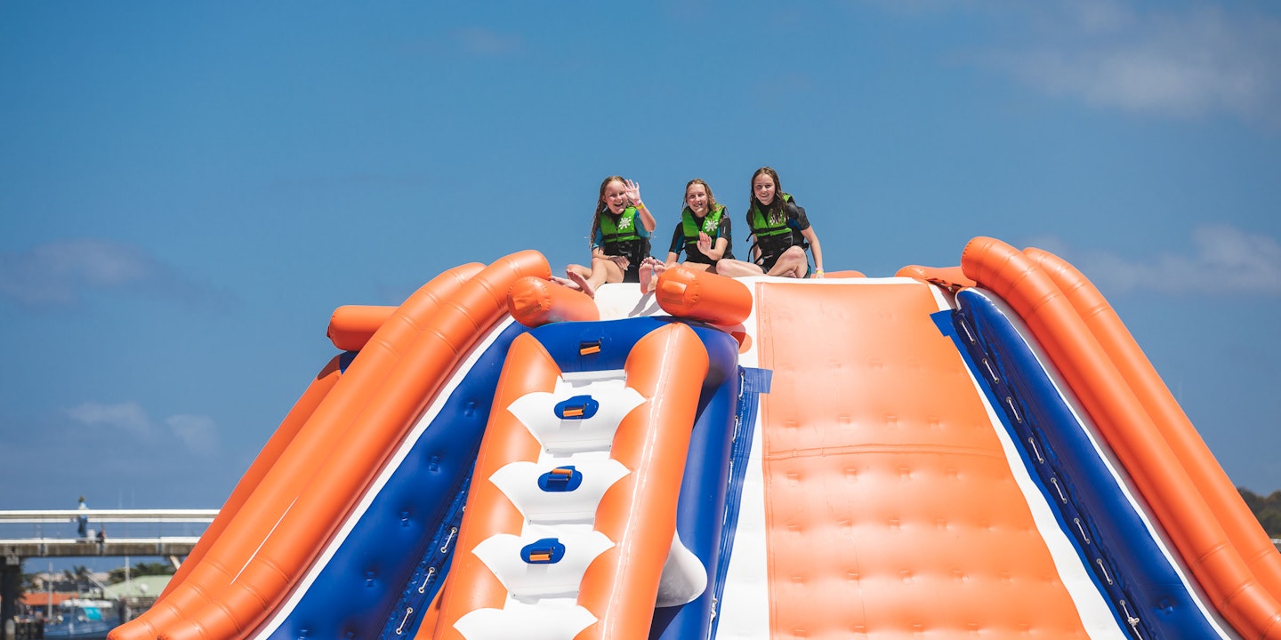lakes entrance aqua park
