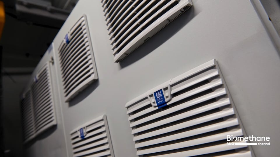 Lösungen und Komponenten für die Aufrüstung: Produkte der Business Unit Energy & Power von Rittal