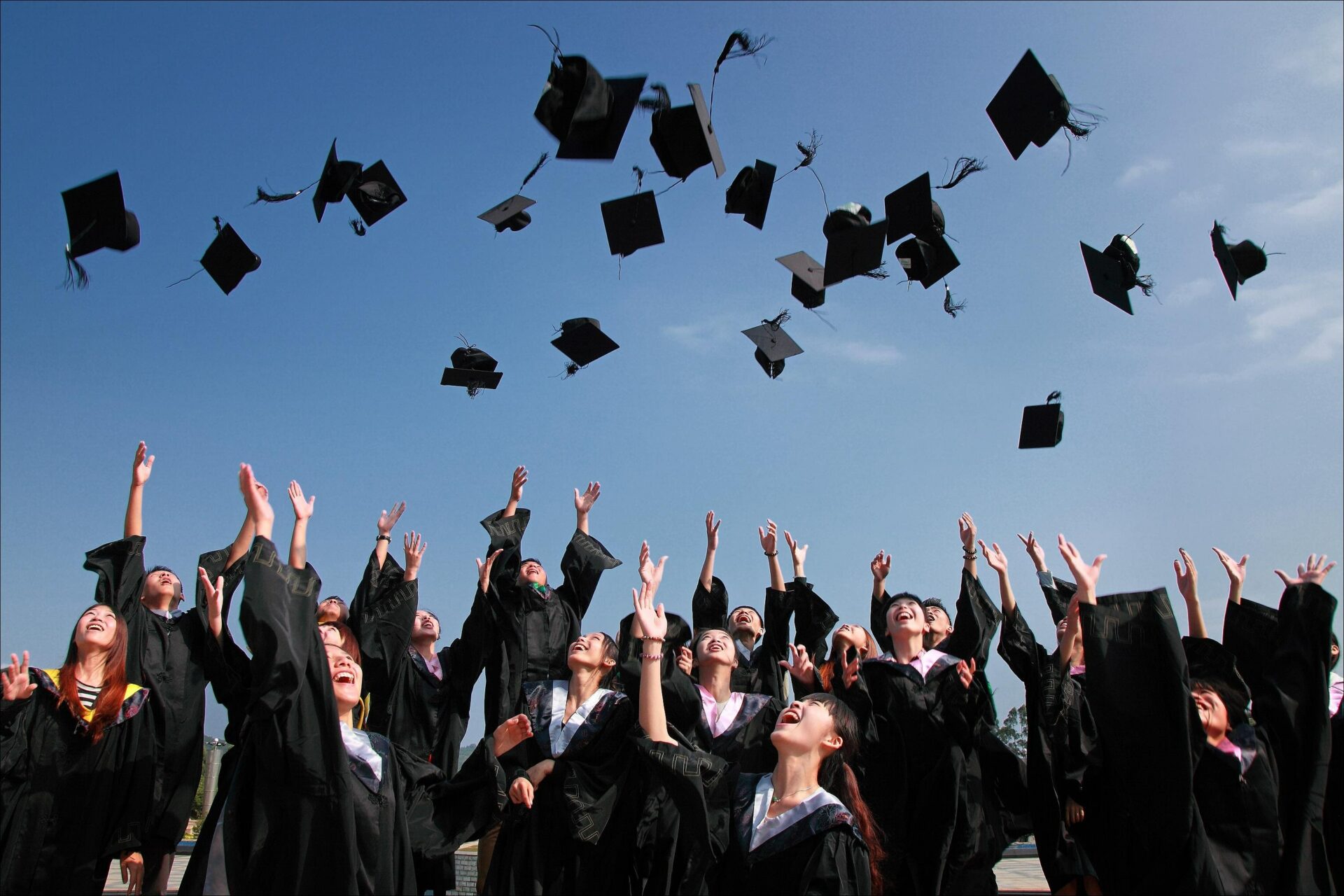 Apprentis, alternants, étudiants, stagiaires, pouvez-vous prétendre à la prime d'activité ? Faisons le point !