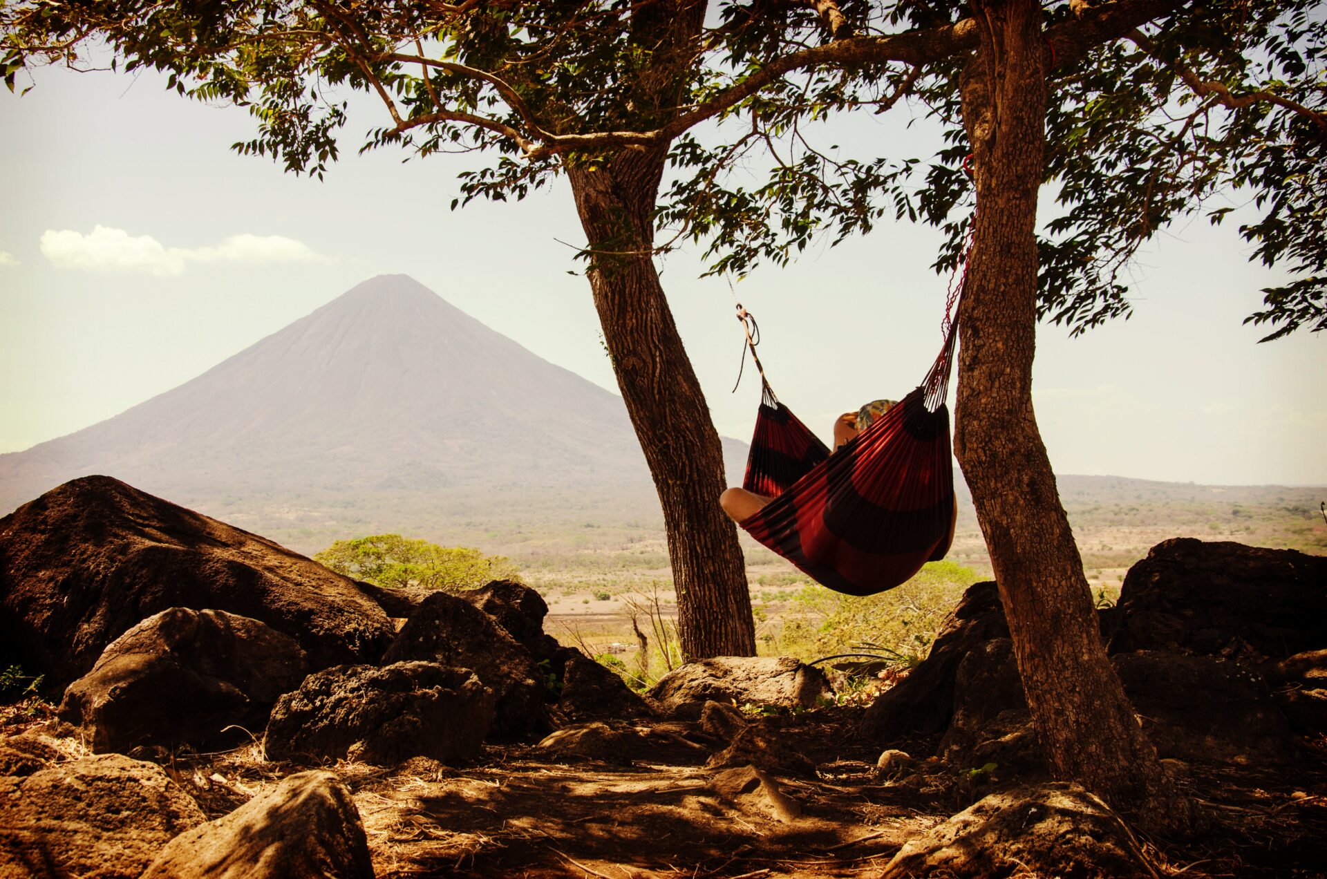 Le dispositif du repos compensateur permet au salarié de compenser ses heures supplémentaires par un temps de repos. On vous explique tout !