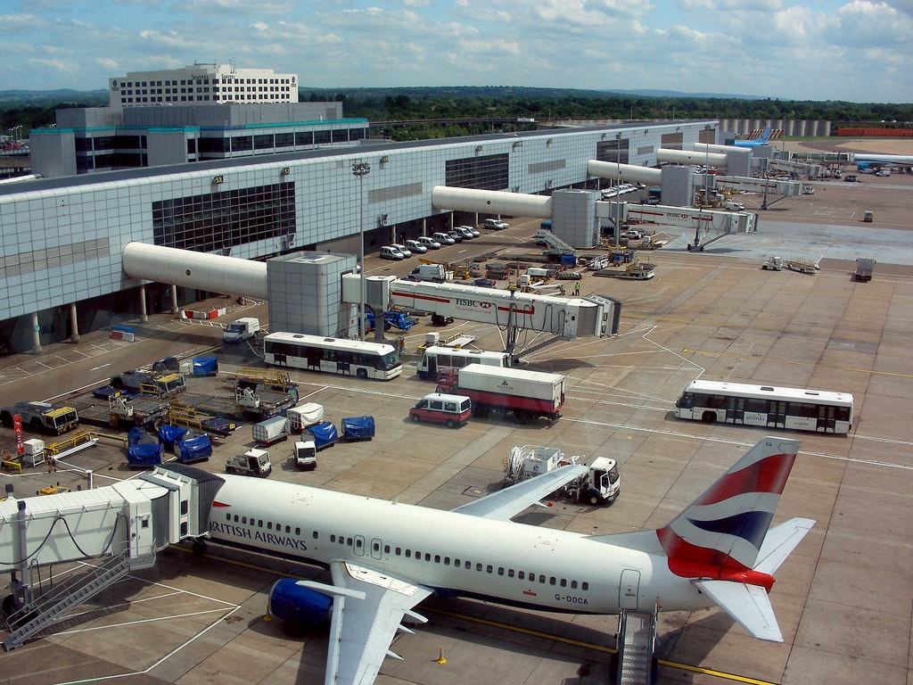 Cette image représente l'aéroport de Londres-Gatwick (Royaume-Uni), qui est le 8e plus grand aéroport en Europe. 
