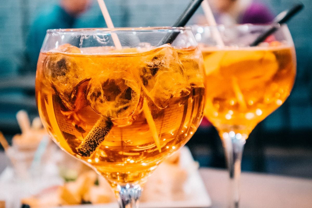 Un Verre Dalcool Dose Bar Equivaut A Une Alcoolemie Denviron Conduite et alcool : combien de temps avant de reprendre le volant ? - Ekie