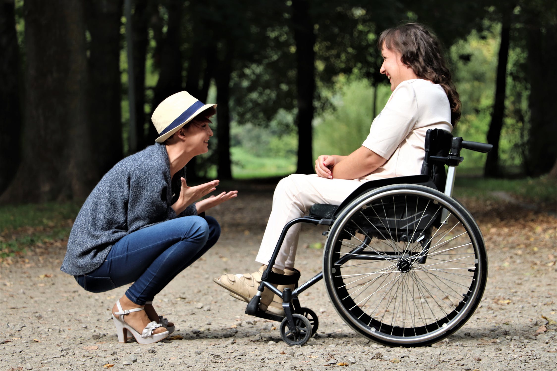 L'image illustre un travailleur handicapé