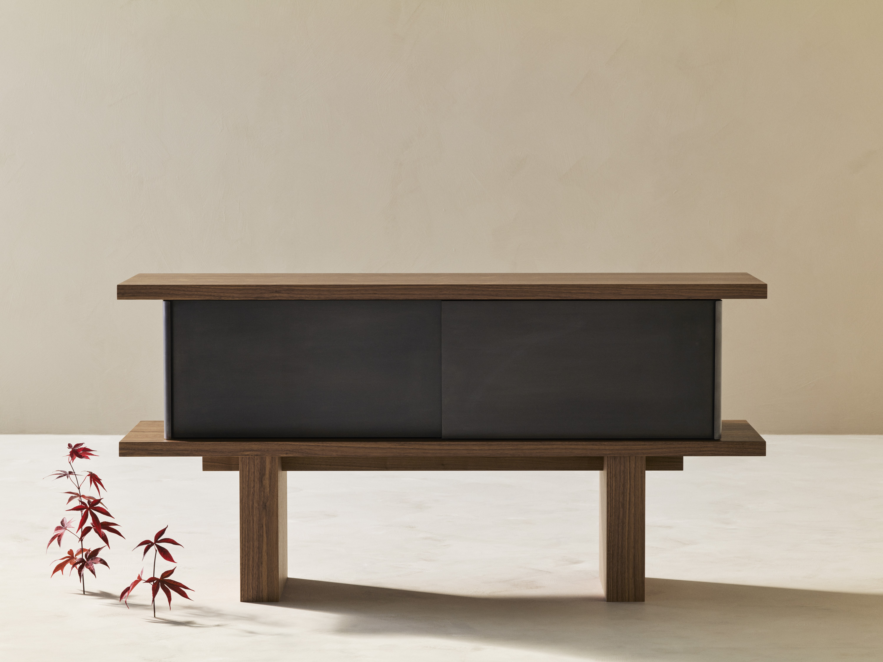 https://www.datocms-assets.com/73087/1672312443-case-sideboard-walnut-classic_1-kopia.jpg