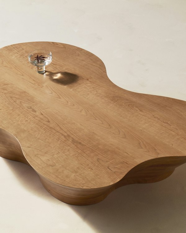 SSU coffee table smooth