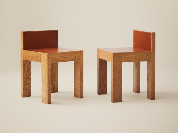https://www.datocms-assets.com/73087/1674212756-images-2021_strict-small-stool-oak.jpg