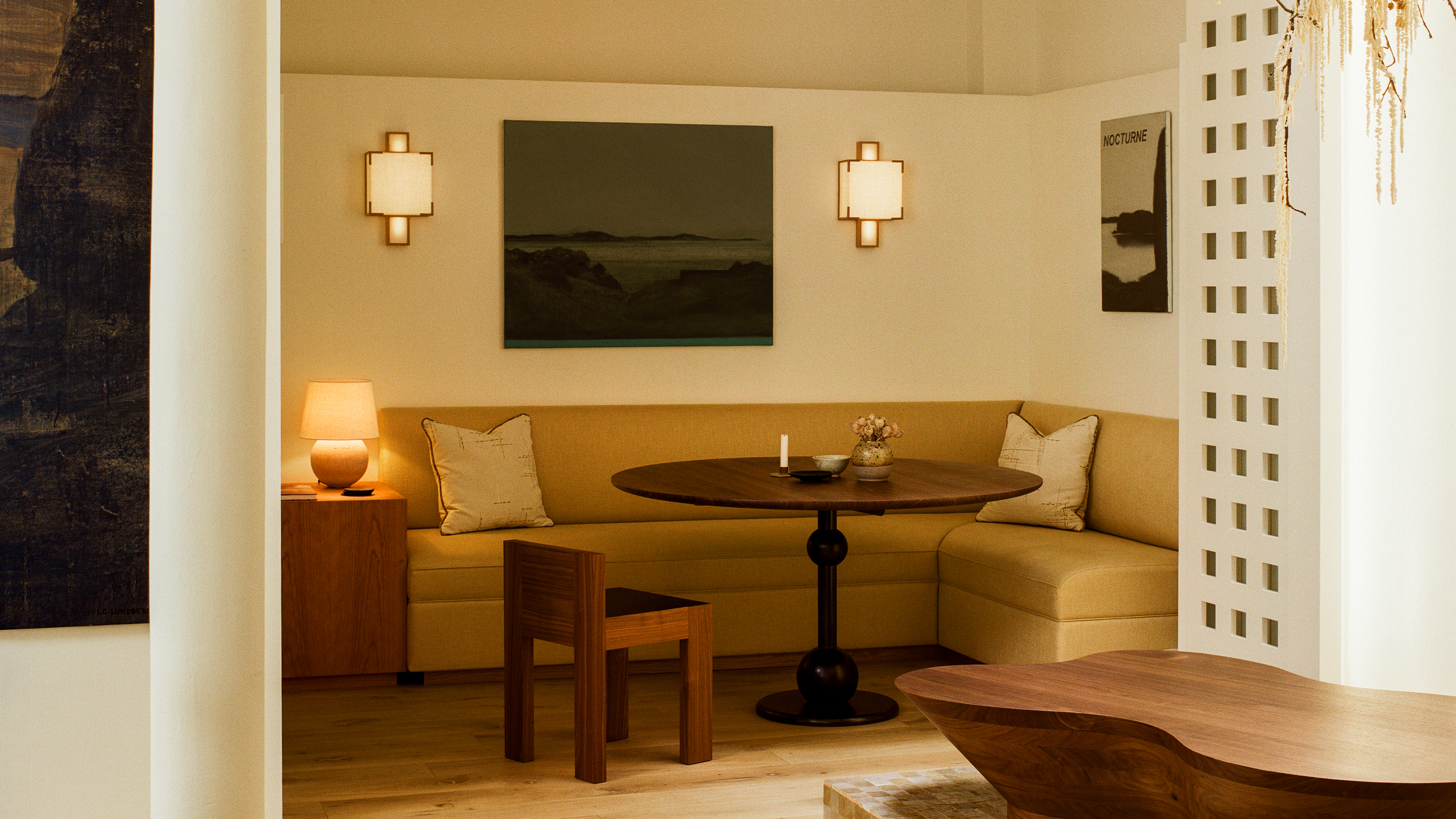 <p>Introducing Yoshino Wall Lamp</p>