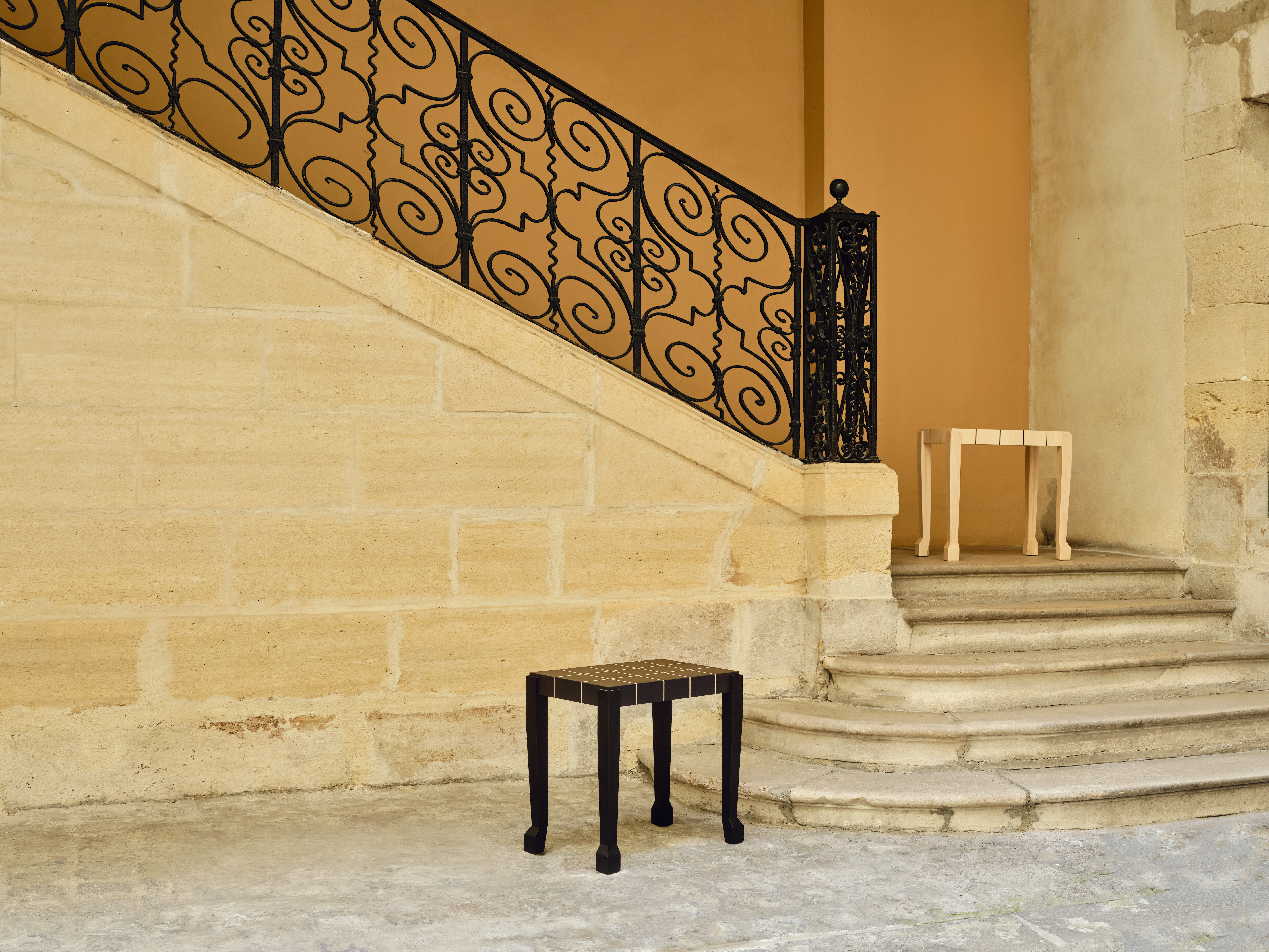Hoovs Side Table Ebony/Ivory