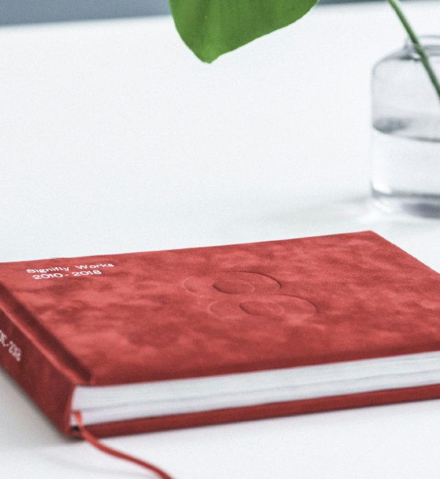 10 years of Signifly Book