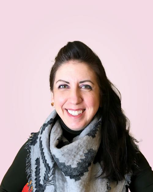 Joelle Irvine MOZ - Director, Brand Marketing Joelle Irvine MOZ - Director, Brand Marketing