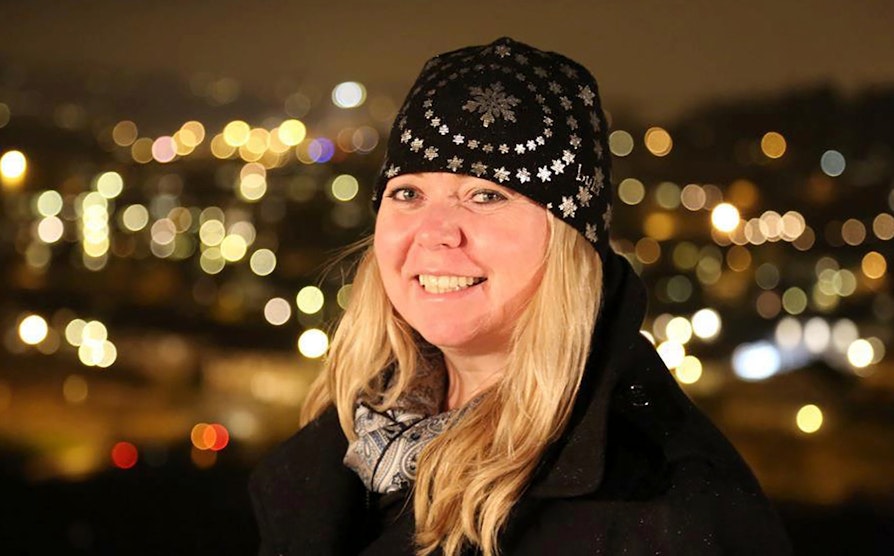 Hege Irene Asplund fra Strømmen vant 100.000 kroner i Nabolagets kampanjetrekning.