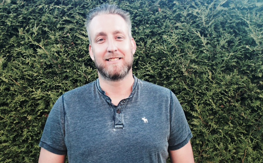Dag Morten Solberg Taranger vant 100.000 kroner i Nabolaget fredag 10. juli 2015. Naboen hans Sylvi Irene Monsen vant en million.