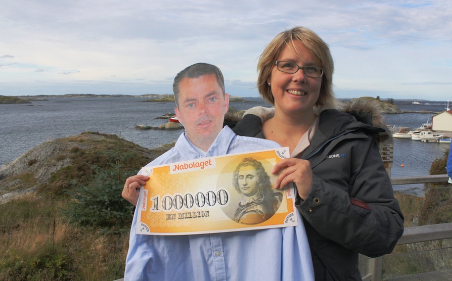 2. oktober 2015 vant Mathias Nordvik fra Torvastad i Karmøy kommune en million kroner i Nabolaget. Han var på jobb i Nordsjøen da TV 2 kom på besøk, men Mathias var med i pappversjon sammen med kona Lillian Nordvik.