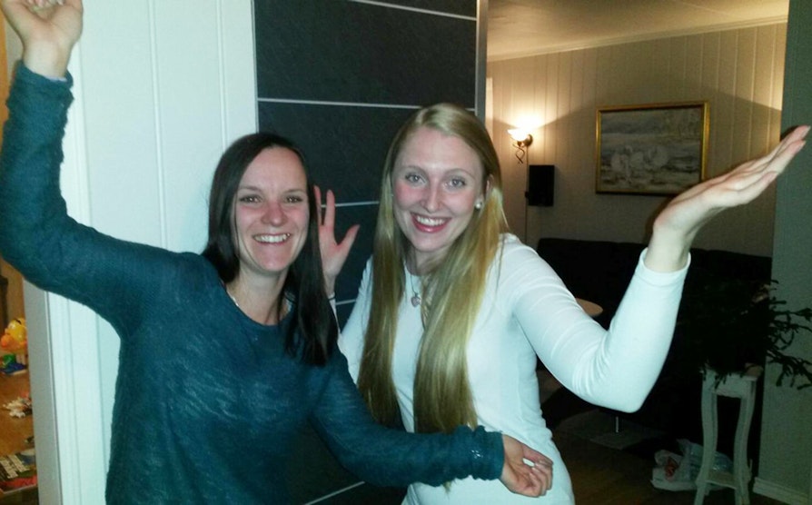 Elisabeth Berge Andersen (32) og Silje Anett Søreng (24)  fra Eidsberg i Østfold vant 100.000 kroner hver i Nabolaget.