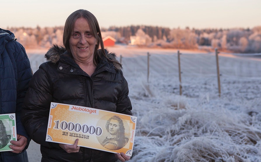 Ellinor Marie Granrud (55) fra Askim vant en million kroner i Nabolaget 11. desember. Samboeren Per Arne Gjerstad vant 100.000 kroner.
