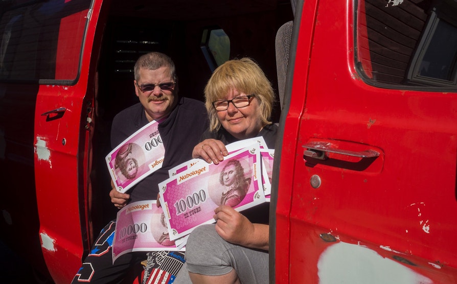 Trond Morten og Ellen Marie Sandstrak vant 100.000 hver i Nabolaget.