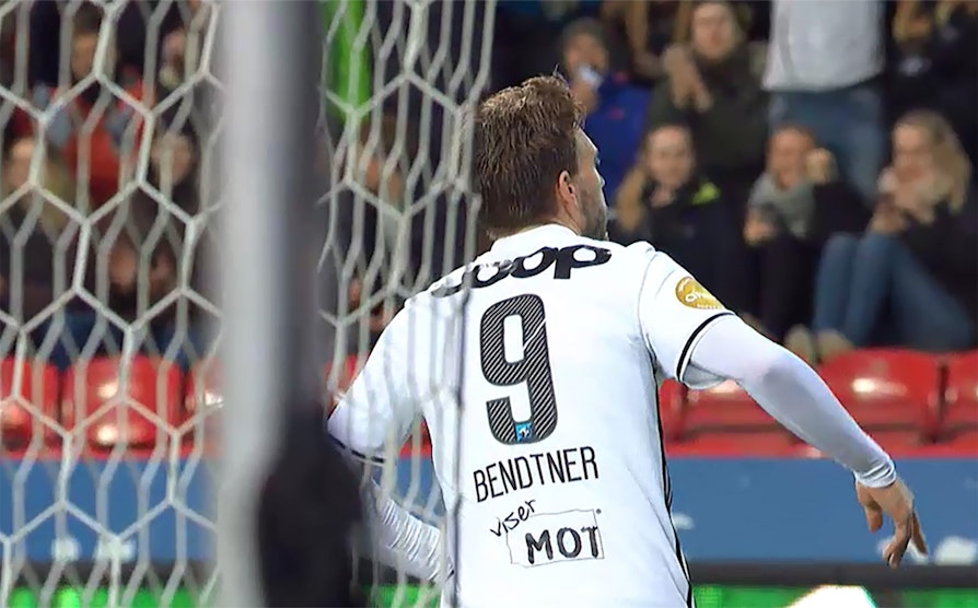 Nicklas Bendtner, eliteserien runde 1