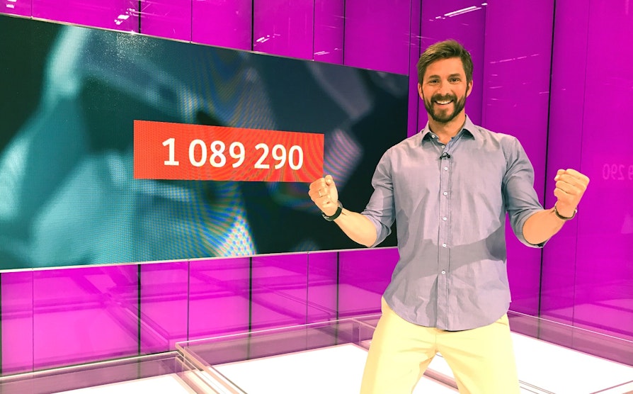 Programleder Truls Pedersen og extra-kandidat