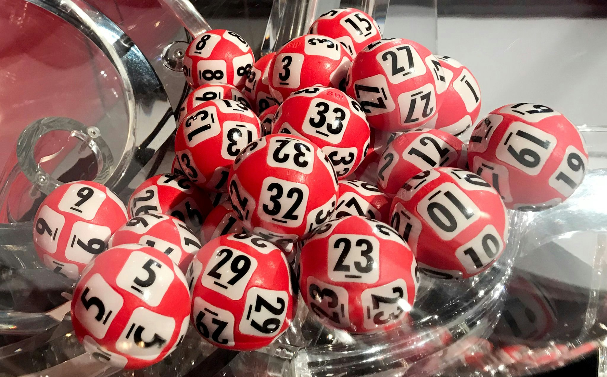 Lotto-tall, illustrasjon, trekningsmaskin