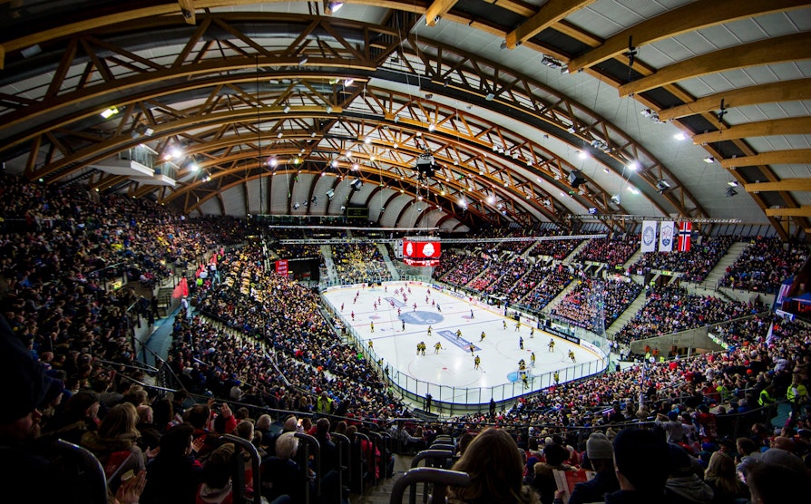 Lillehammer - Storhamar. Håkons Hall. Hockey Classic