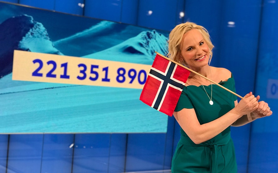 Vikinglotto, programleder Ingeborg Myhre, en kvinne vant over 221 millioner kroner i Vikinglotto 13. mars 2019.