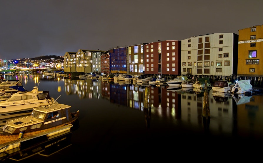 RED_3319_1000x622_Trondheim-by-night