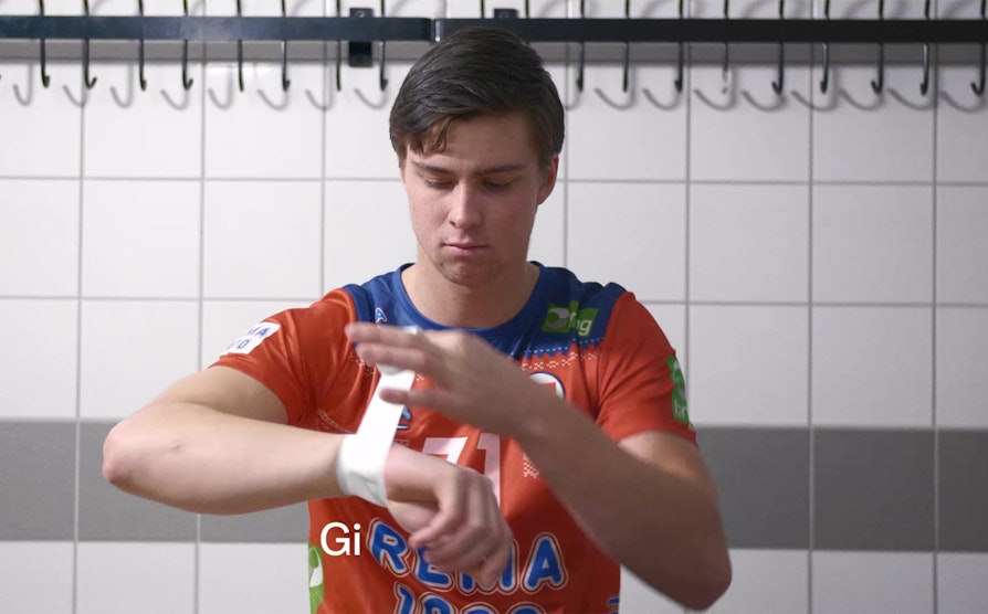 Gi EM en sjanse, Alexander Blonz, Gi drømmen en sjanse. Opptak til reklamefilm for Norsk Tipping.