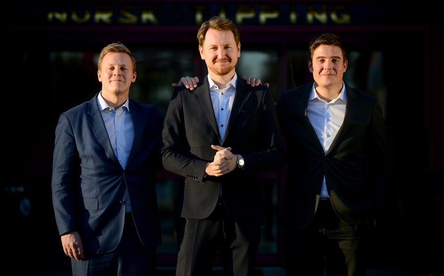 Advokatfirmaet Brækhus bistår Norsk Tipping med økonomisk veiledning av millionvinnere. Fra venstre: Alexander Mollan, Brede A. Haglund og Dag Michael Bjerkli.