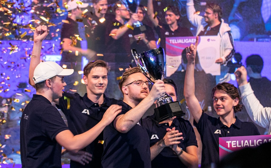 Vinnere av finalen i CS:GO i Telialigaen høsten 2019