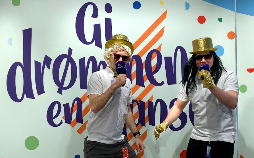 Tor Kristian Hansen (t.v.) og Lars Christian Bakke, oddssettere hos Norsk Tipping. Klare for Melodi Grand Prix 2021. Finale 2021 MGP.
