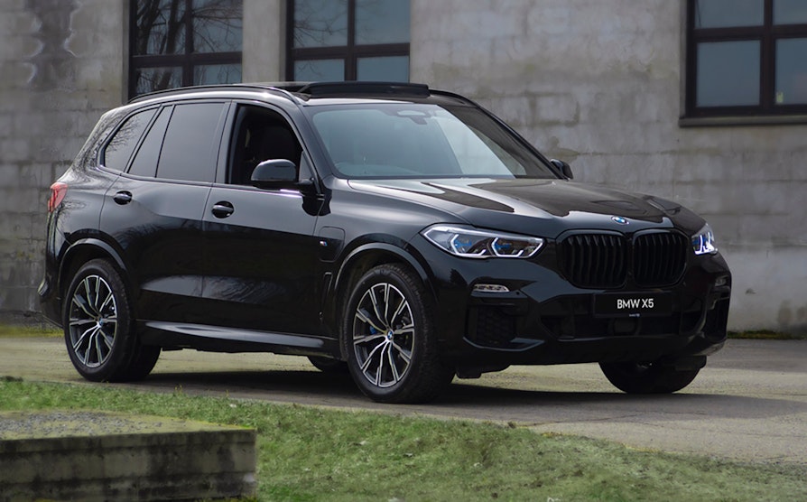 2_BMW_x5_Fabelaktiv_murvegg_1000x622 - artikkel