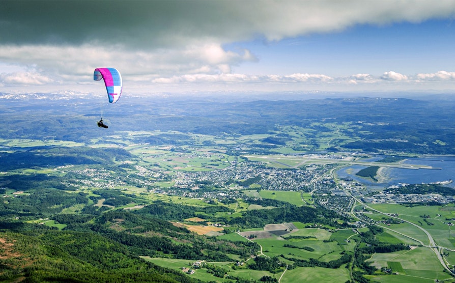 stjørdal-stjoerdal-paraglider