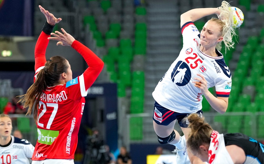 Henny Ella Reistad og Louise Vinter Burgaard_EM Norge-Danmark