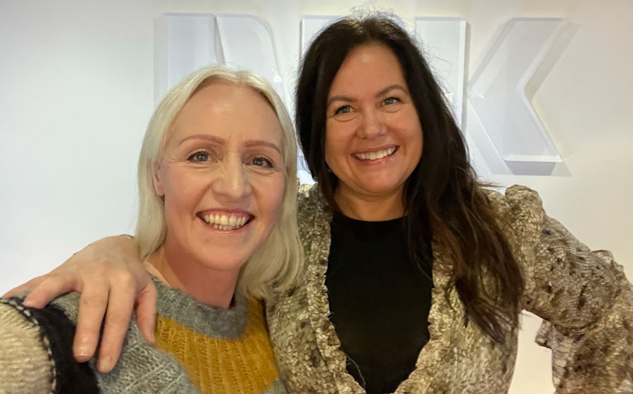 Ingrid R. Mathisen og Annette Sjøli hos NRK